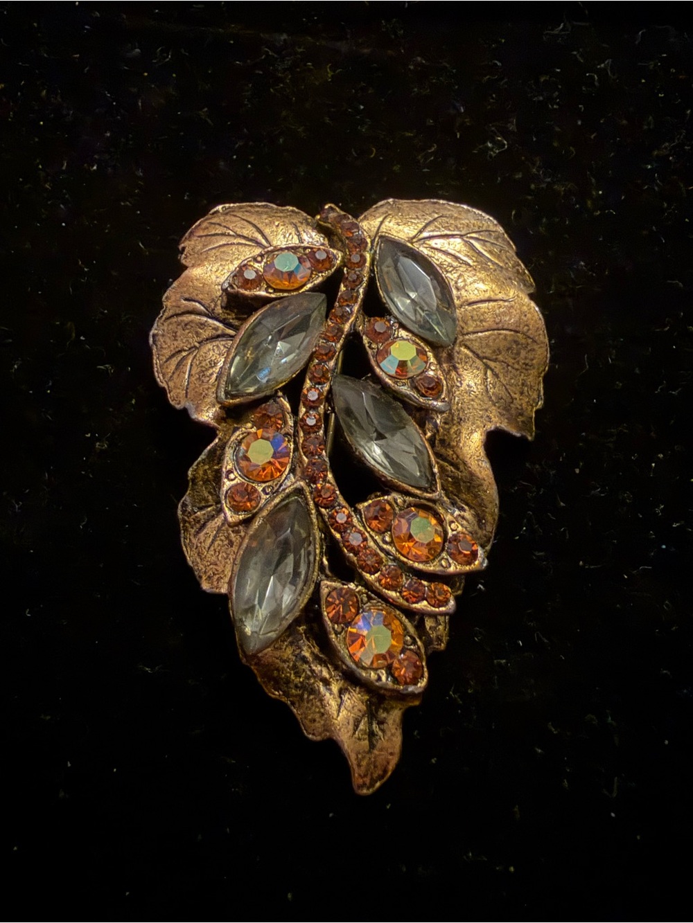 VTG 50s Large Amber Aurora Borealis Rhinestone Autumn Leaf Statement Brooch Pin